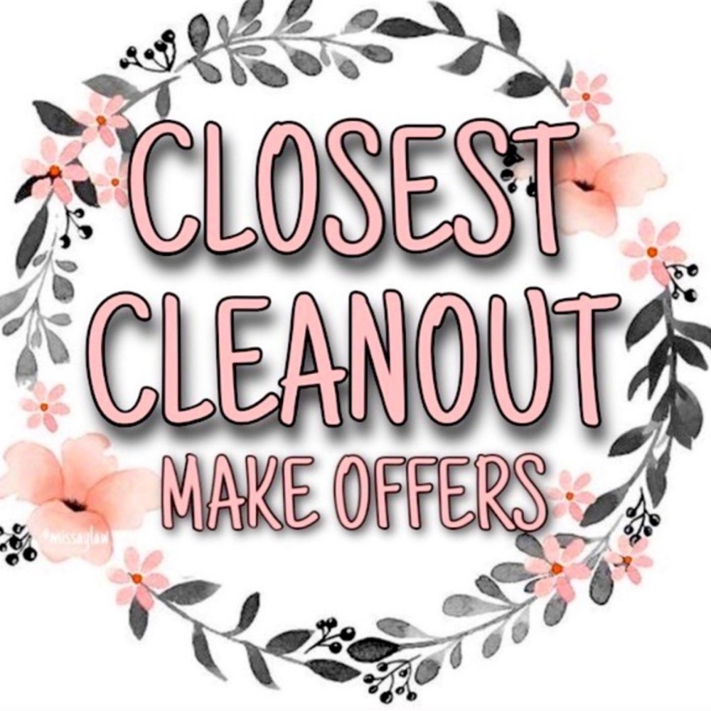🌼🌺🌷Closet clear out!! All reasonable offers considered/accepted🌺🌷🌼